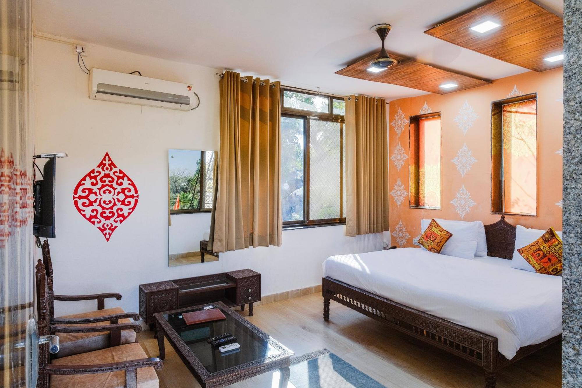 Rudraksha Inn Monte Abu Exterior foto