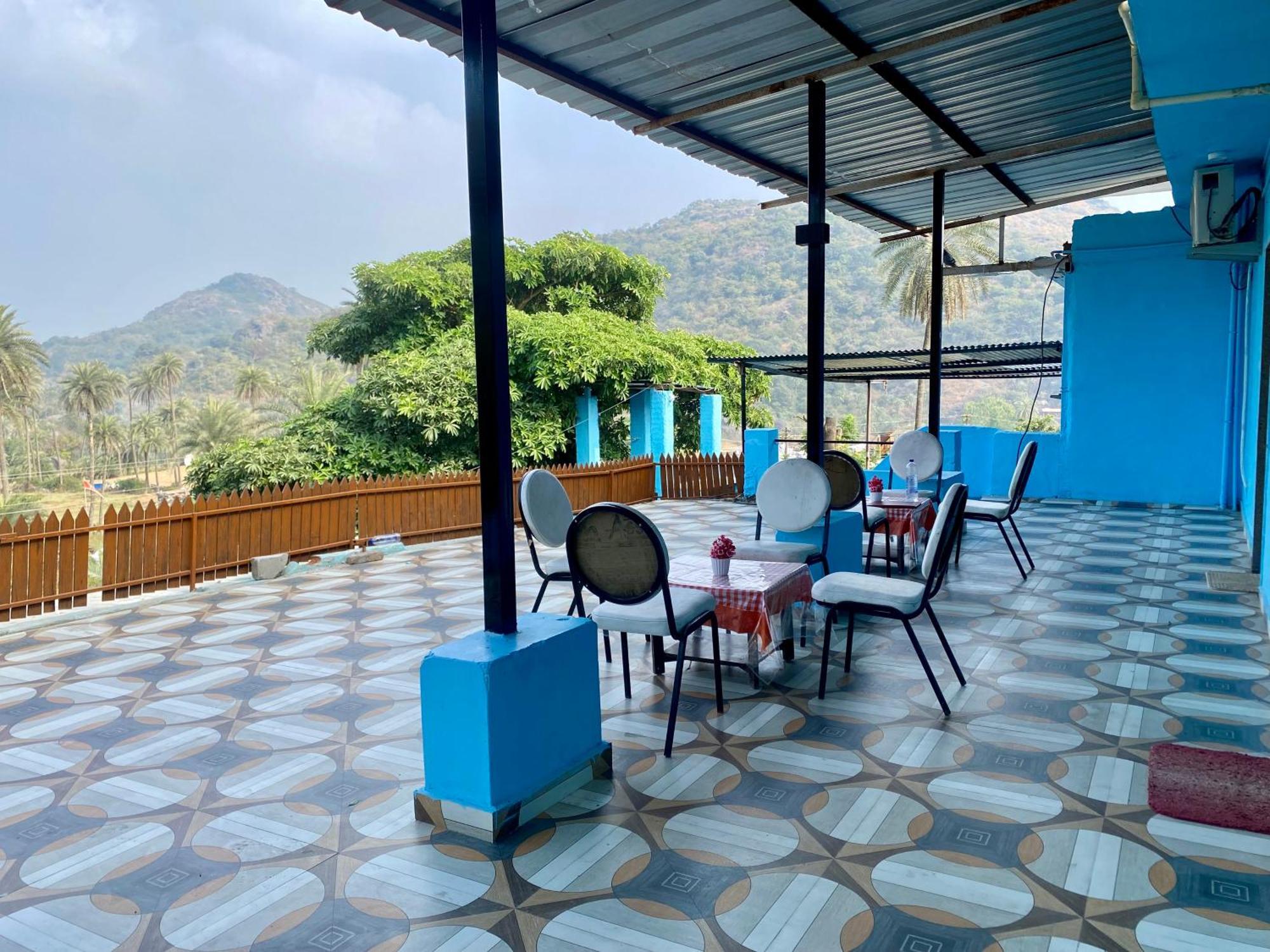 Rudraksha Inn Monte Abu Exterior foto