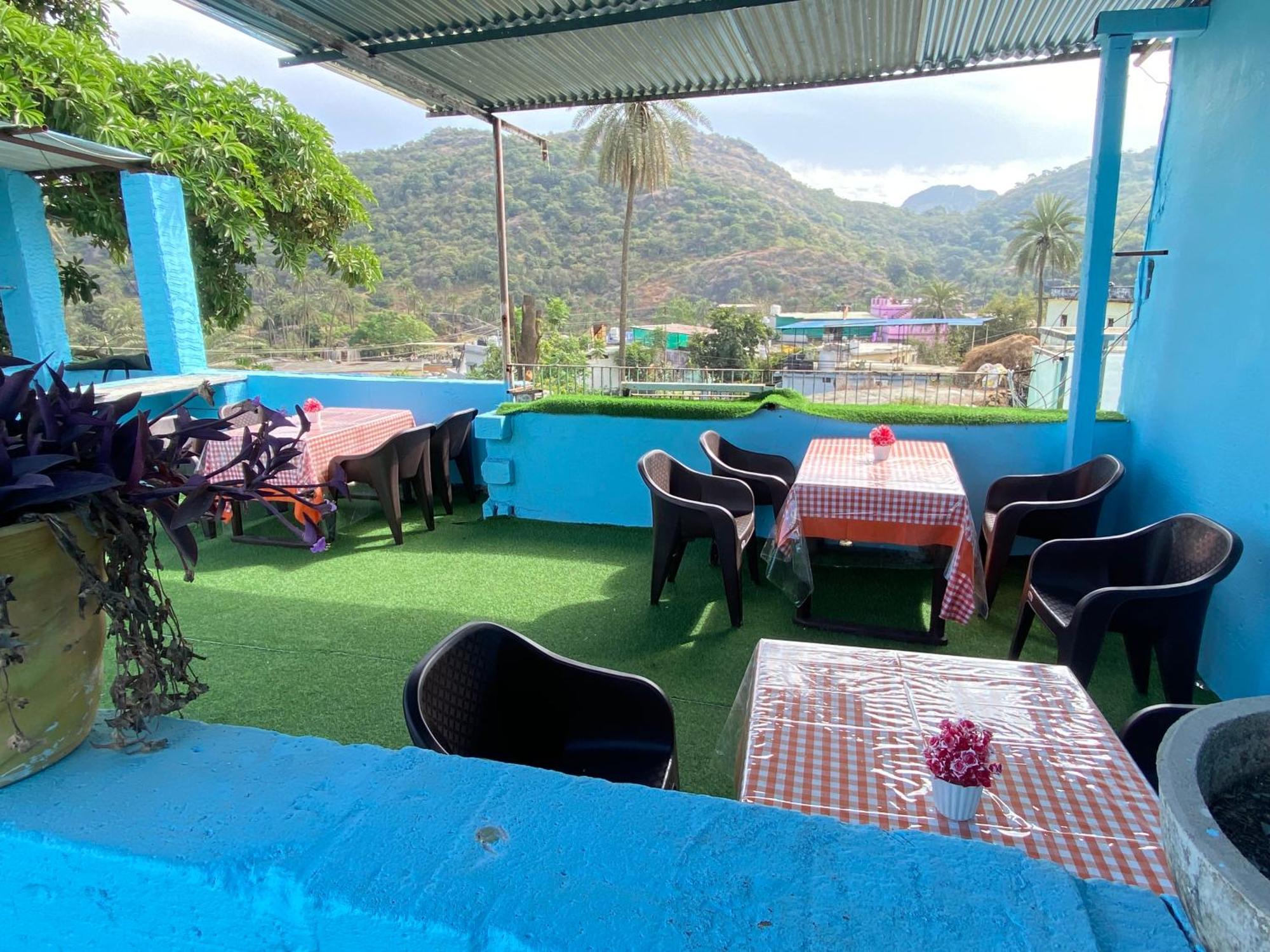 Rudraksha Inn Monte Abu Exterior foto